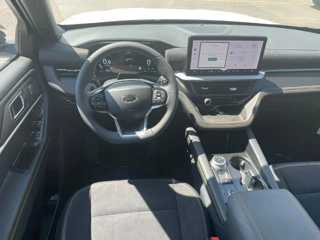 New 2026 Star White Metallic Tri-Coat Ford Tremor® image 54