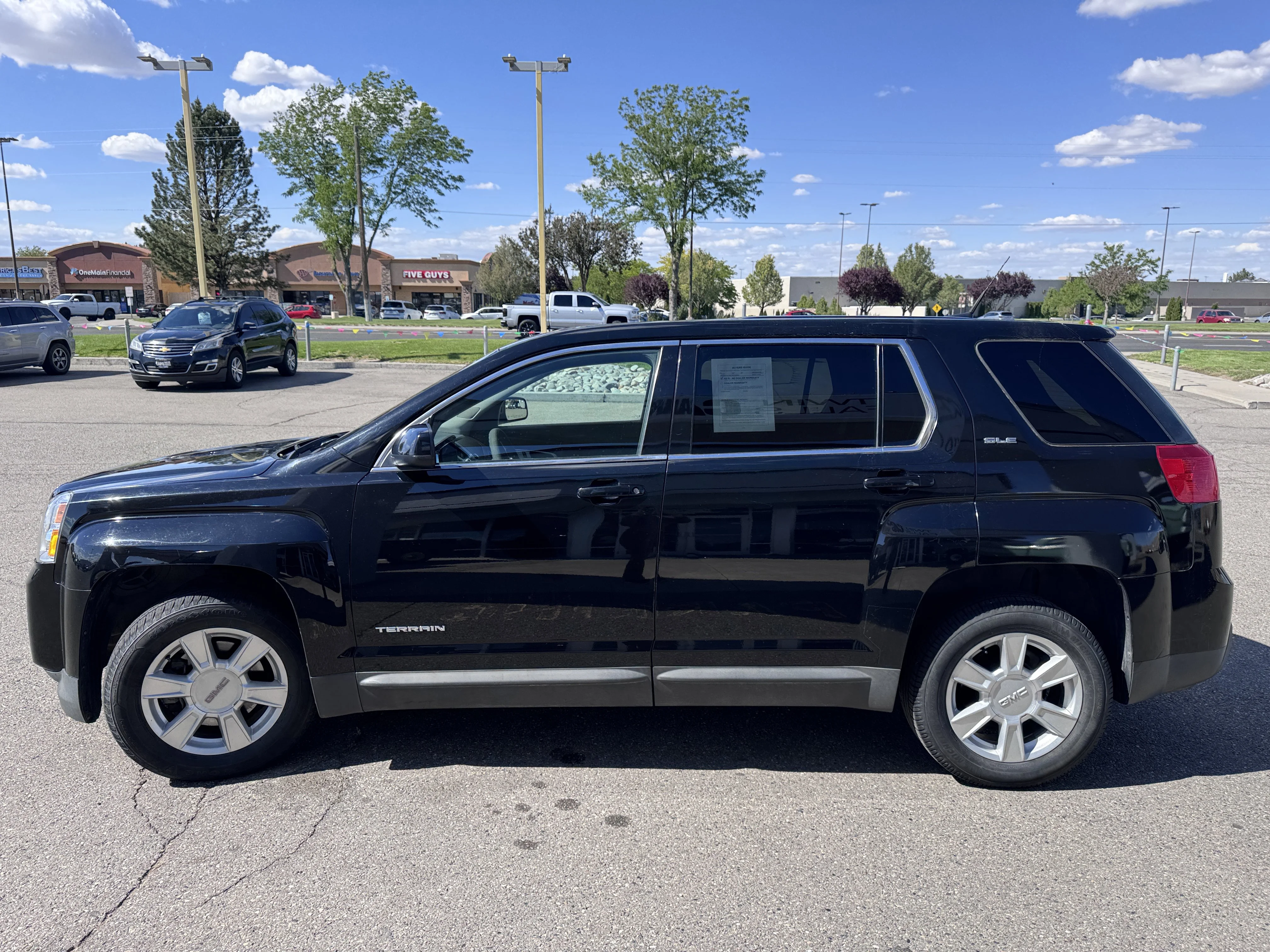 Used 2013 Onyx Black GMC SLE image 5