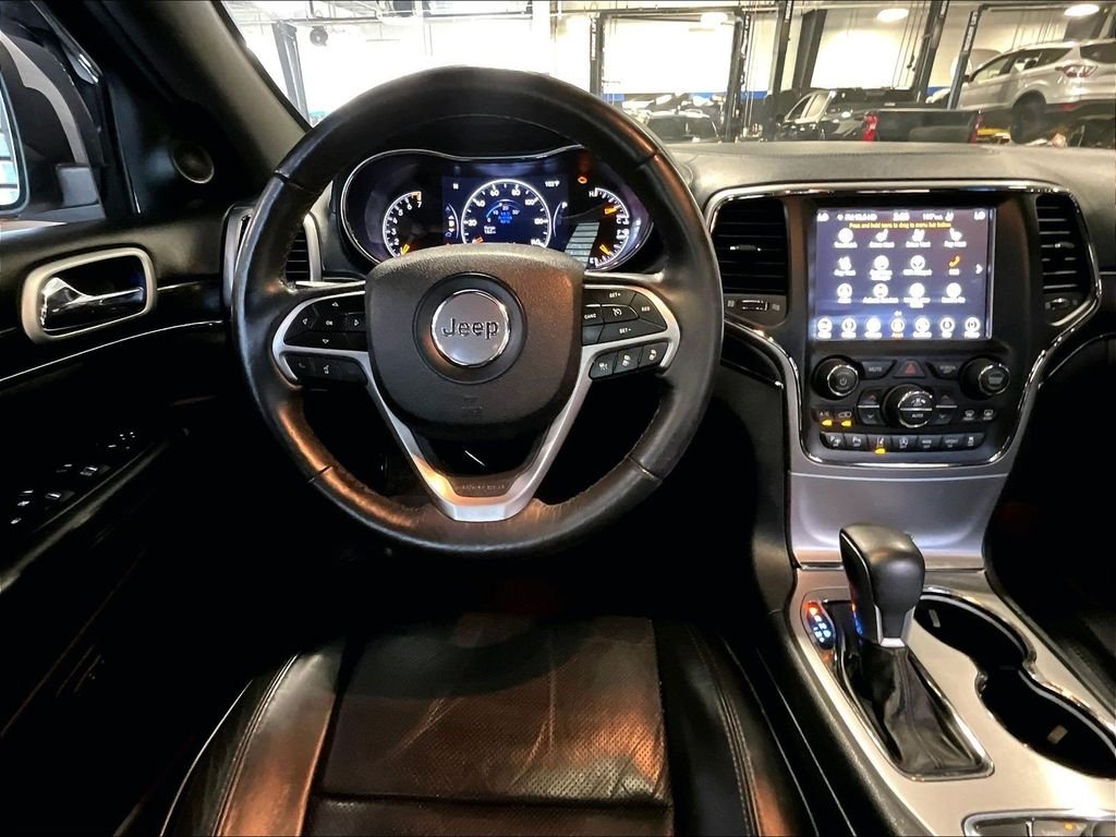 Used 2018 White Jeep Overland image 18