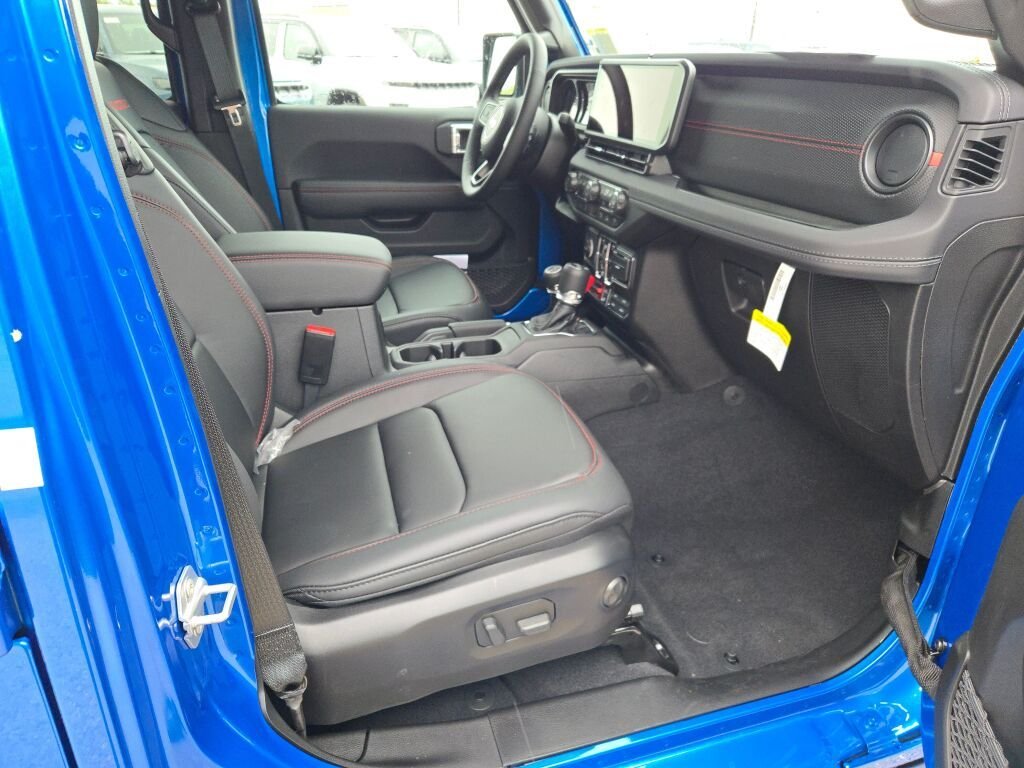 New 2026 Hydro Blue Pearl-Coat Exterior Paint Jeep Rubicon image 7