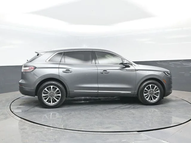 Used 2022 Gray Metallic Lincoln Reserve image 3