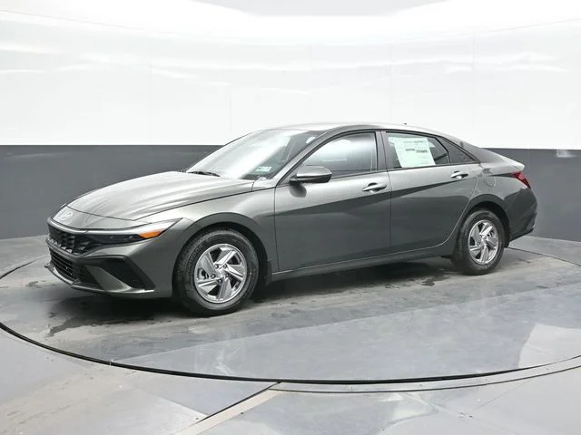 New 2026 Gray Hyundai SE image 5