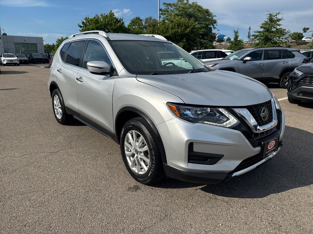 Used 2018 Silver Nissan SV image 11