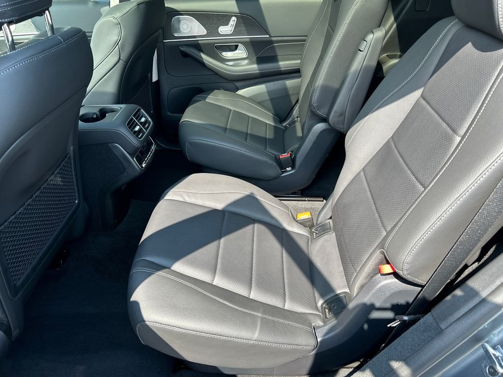 New 2026 Selenite Grey Metallic Mercedes-Benz GLS 450 image 27