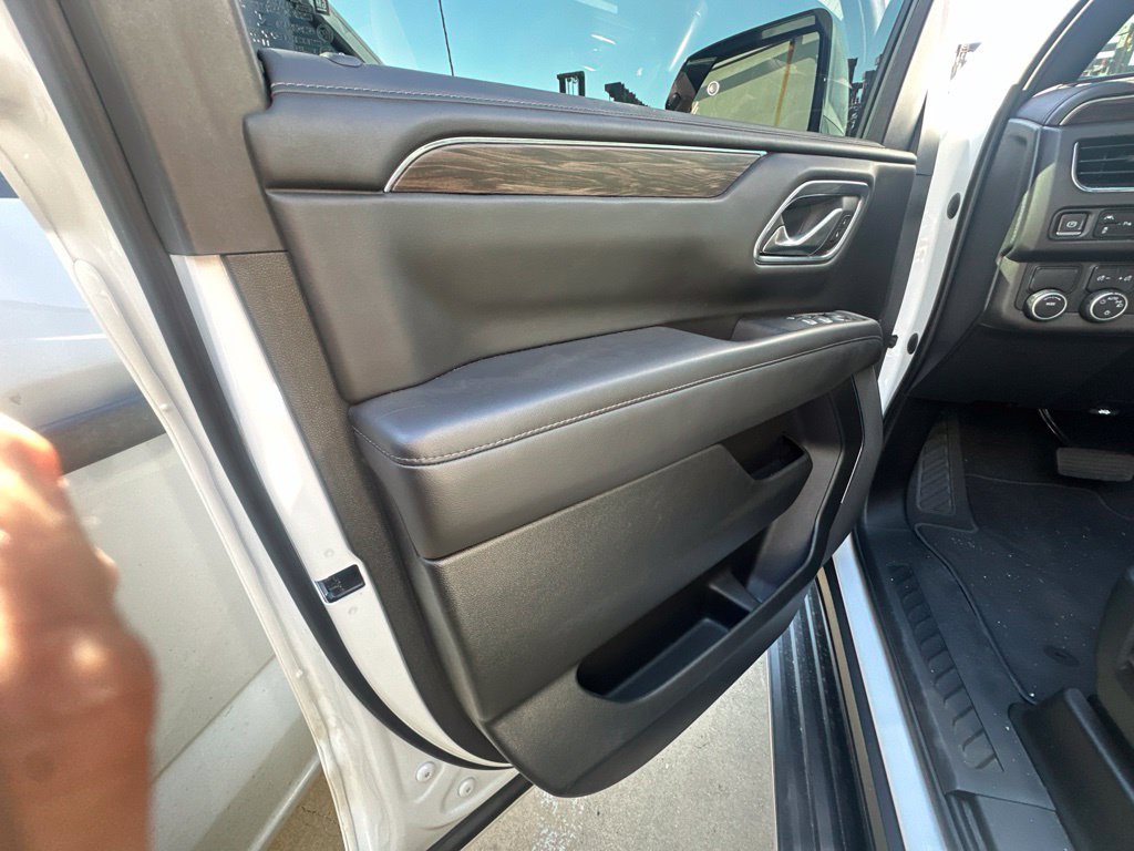 Used 2022 White Chevrolet LS image 11
