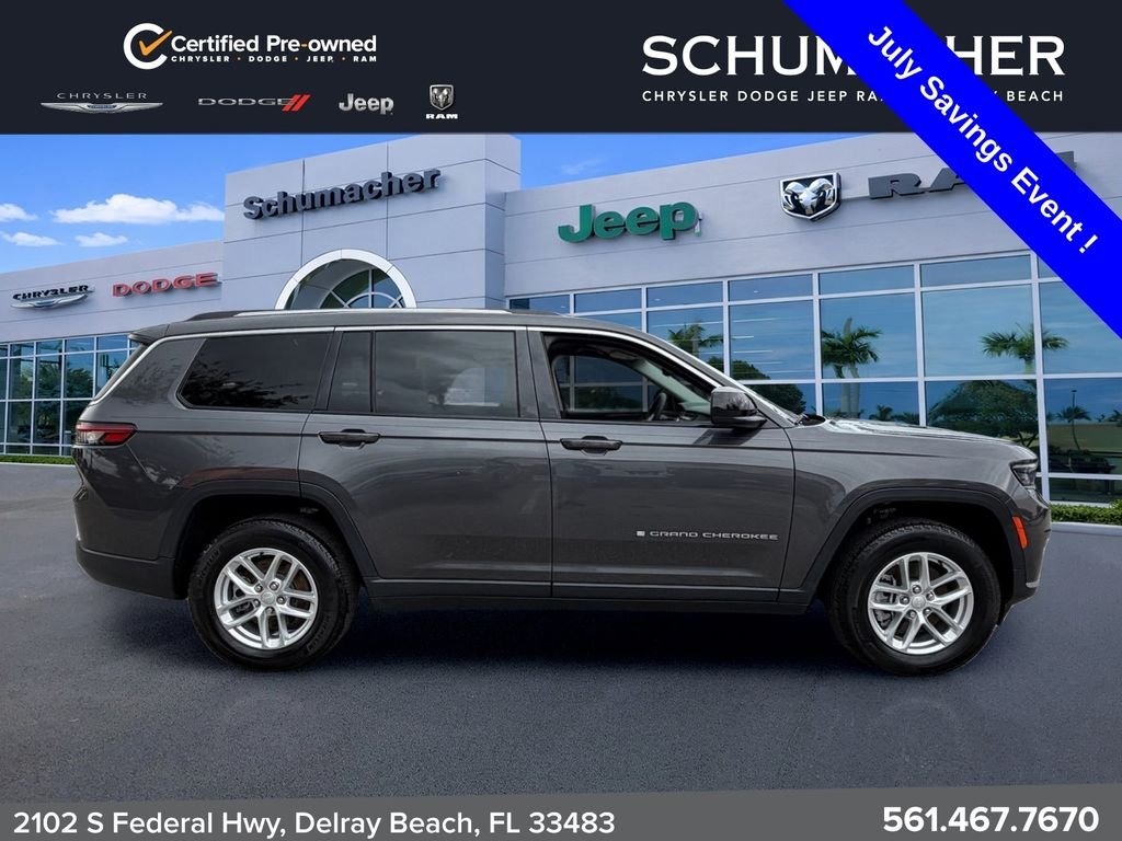 Used 2023 Gray Jeep Laredo image 8
