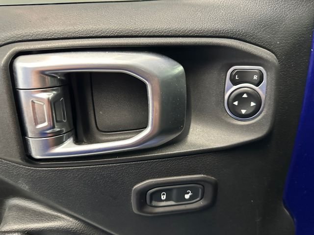 Used 2018 Blue Jeep Unlimited Sport S image 19