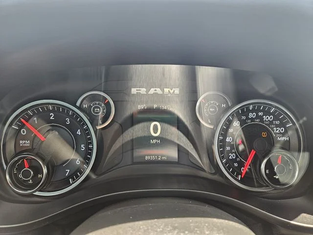 Used 2019 White Ram Big Horn/Lone Star image 15