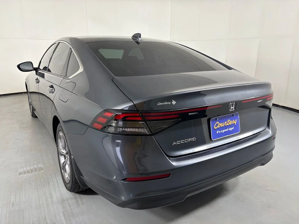 Used 2024  Honda EX image 12
