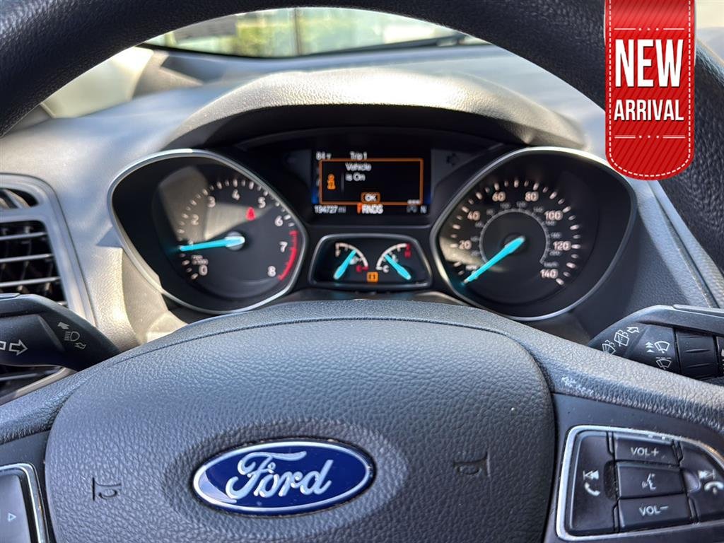 Used 2018 Shadow Black Ford SE image 1