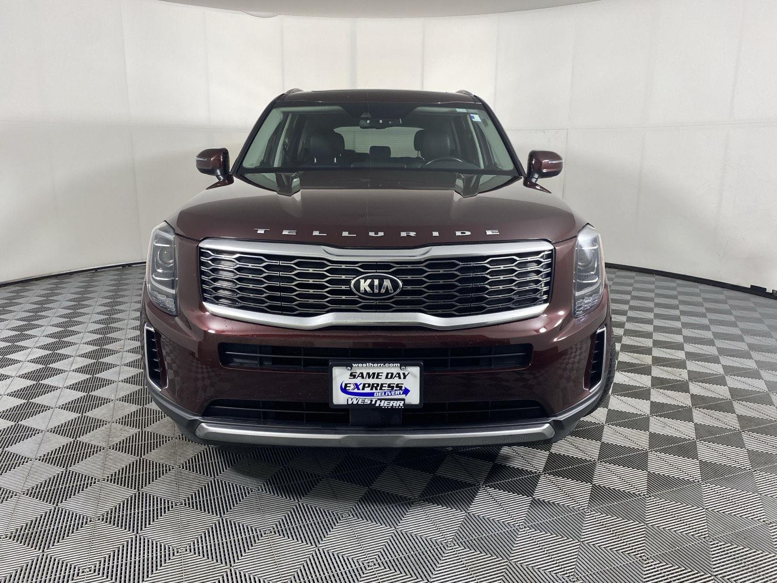 Used 2021 Sangria Kia EX image 2