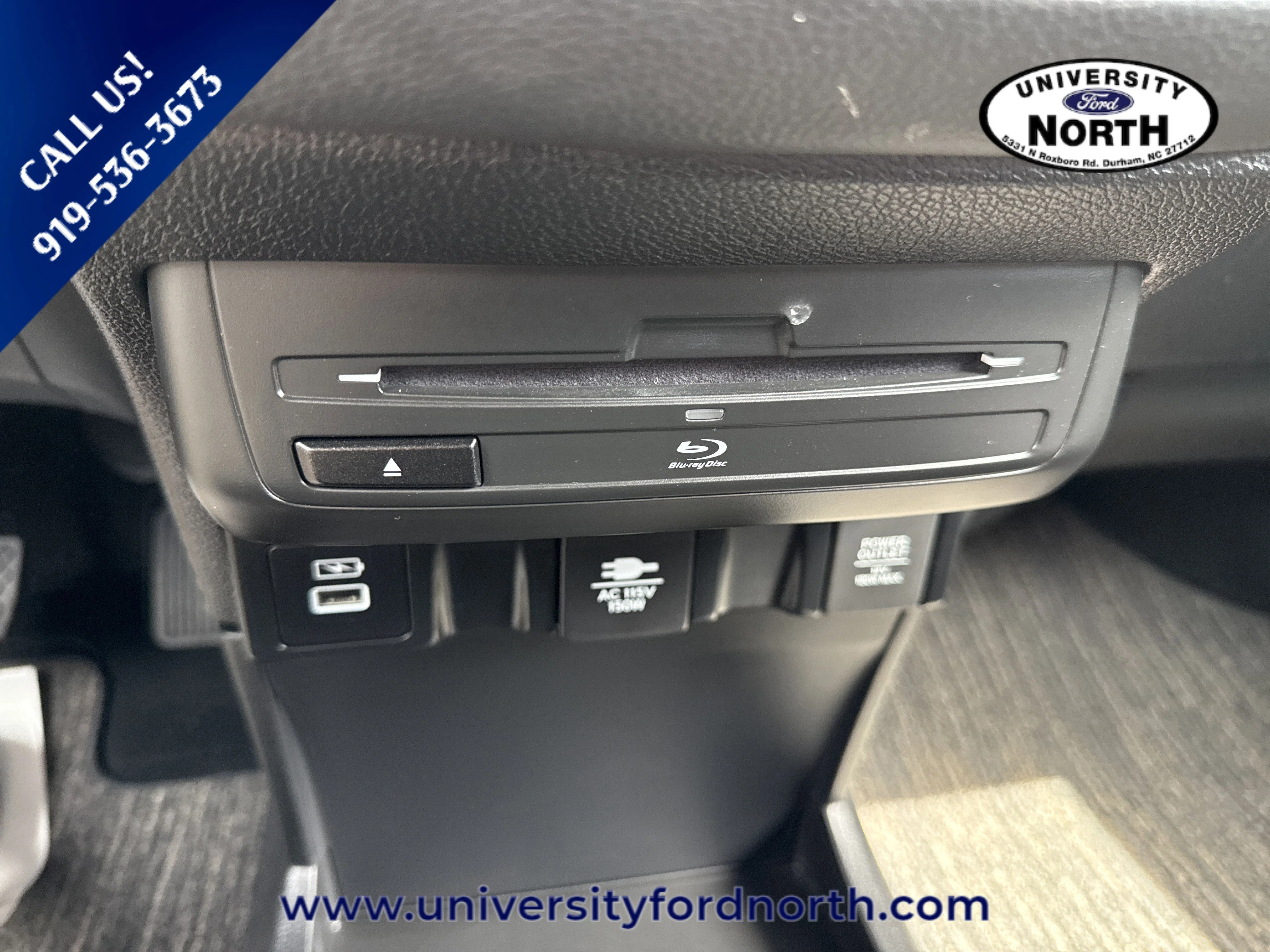 Used 2024 Sonic Gray Pearl Honda Touring image 27