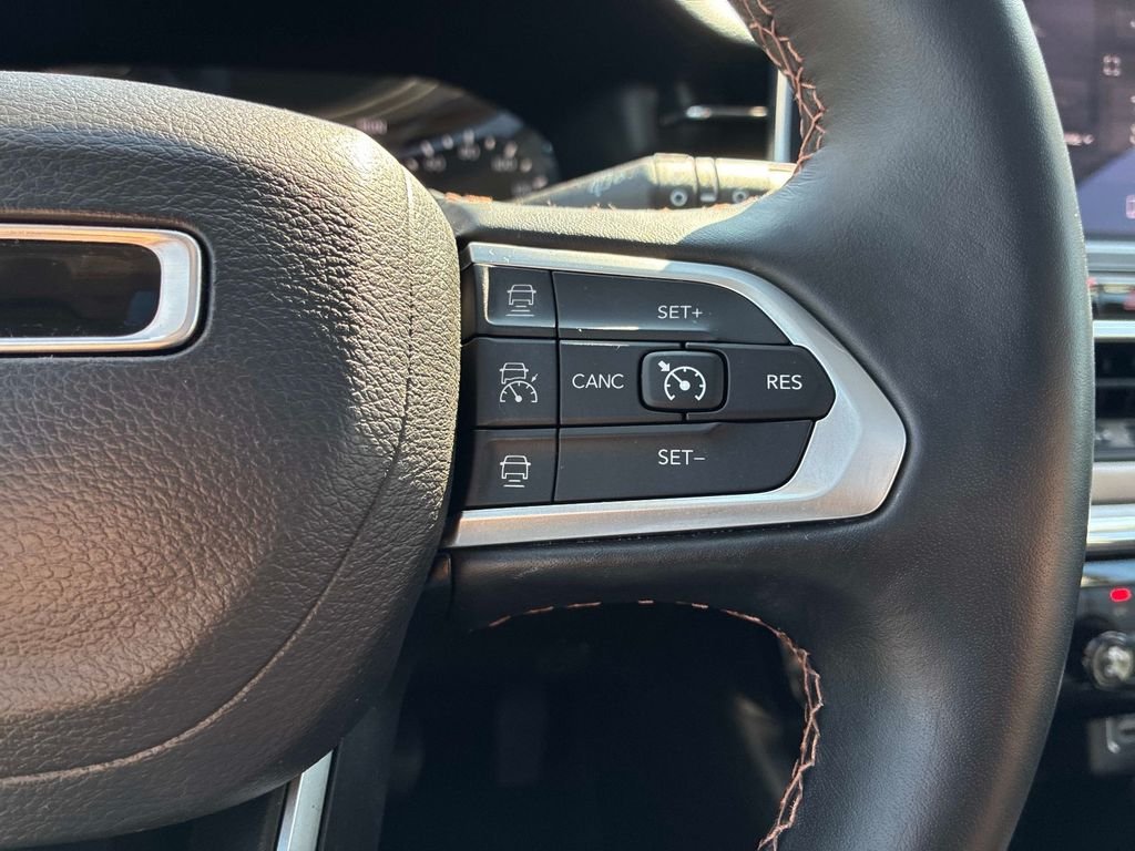 Used 2022 White Jeep Limited image 26