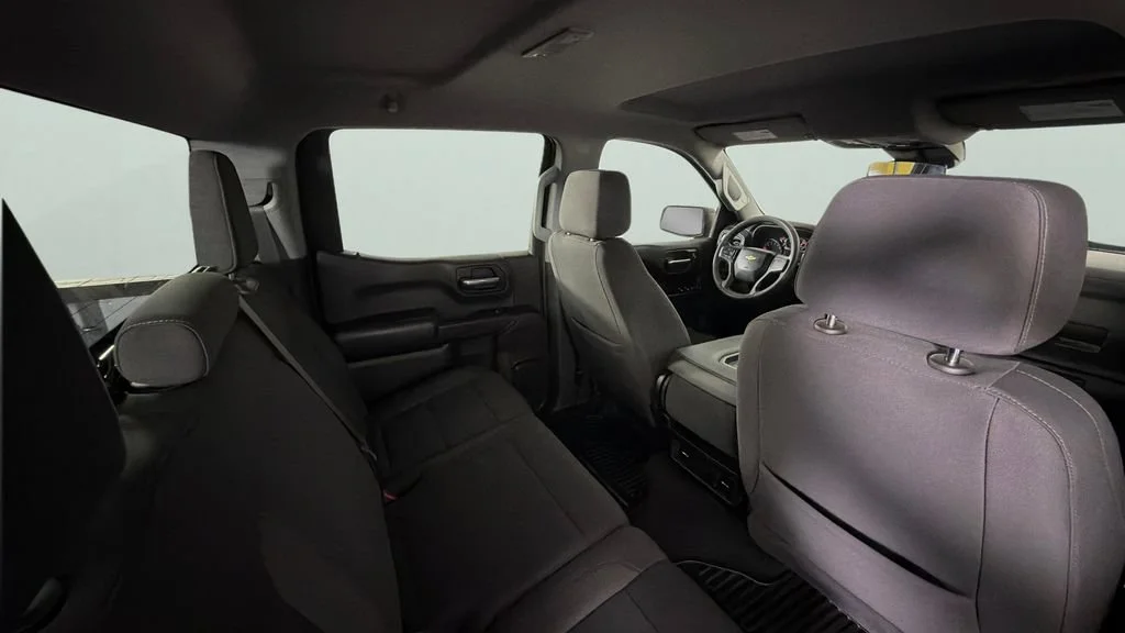 Used 2023 STERLING GRAY METALLIC Chevrolet Custom image 24