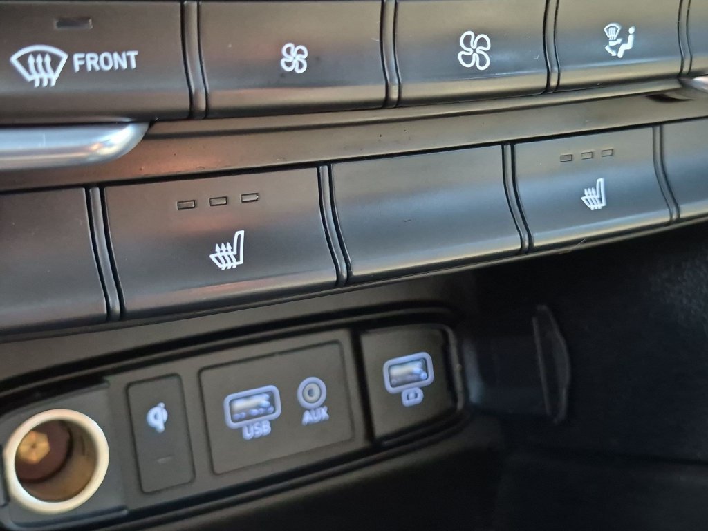 Used 2020 Gray Hyundai SEL image 21