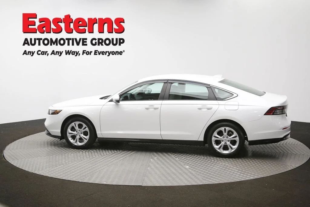 Used 2025 White Honda LX image 59