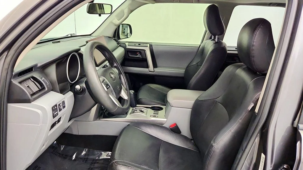 Used 2013 Magnetic Gray Metallic Toyota 4WD 4dr V6 SR5 image 21