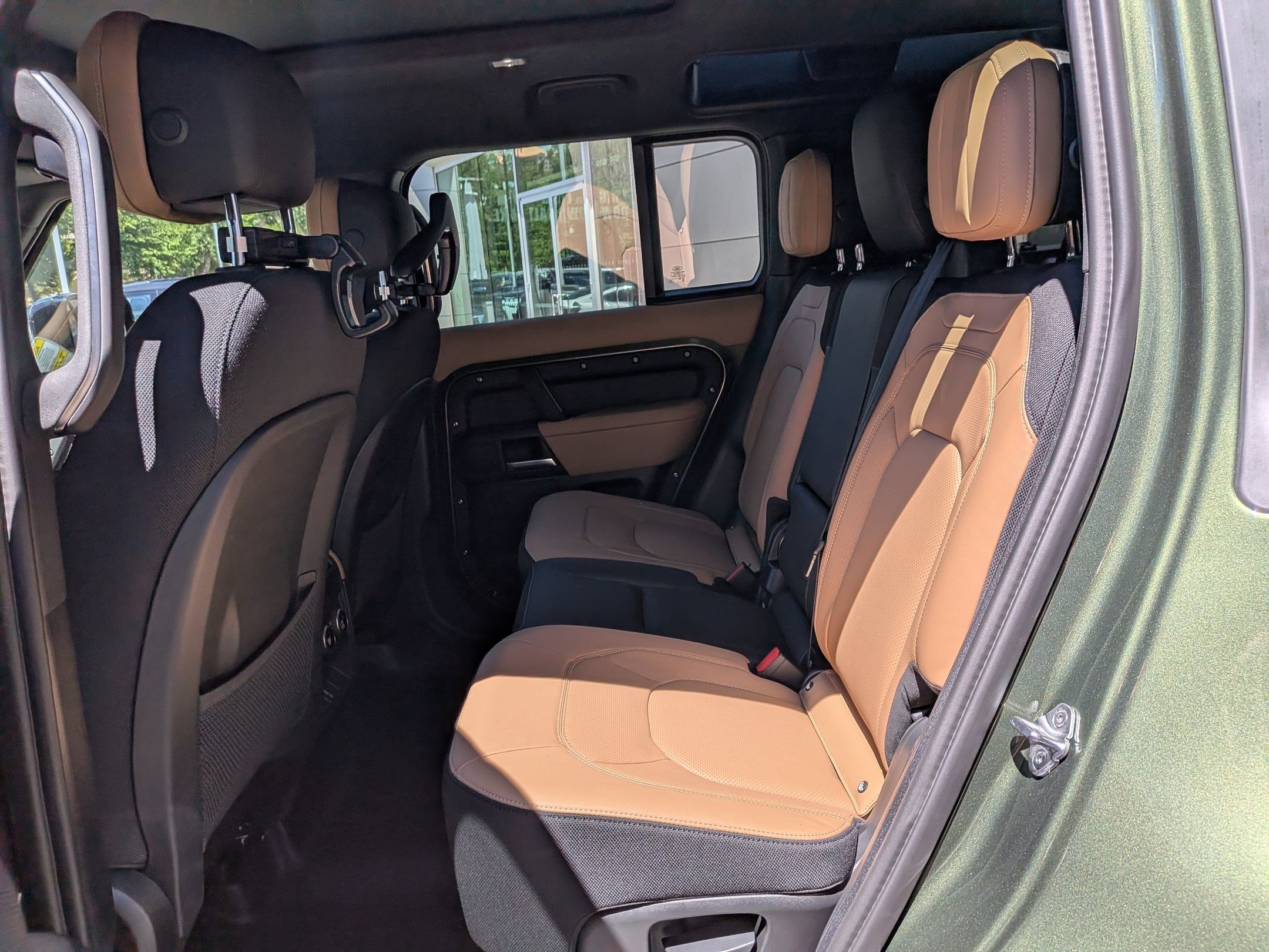 New 2026 Woolstone Green Land Rover P400 X image 24