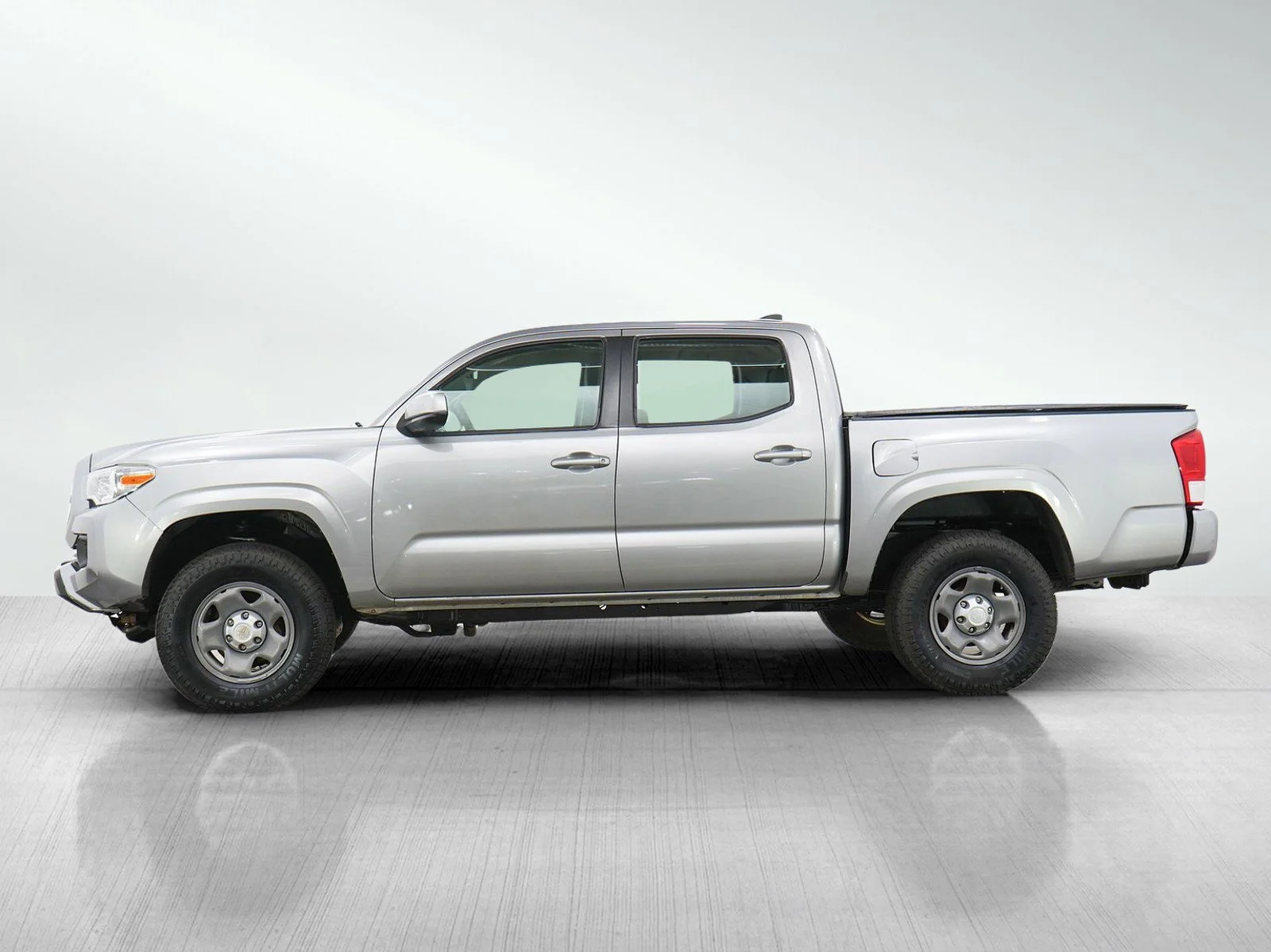 Used 2016 Toyota Tacoma SR with VIN 3TMCZ5AN9GM013234 for sale in Burnsville, Minnesota