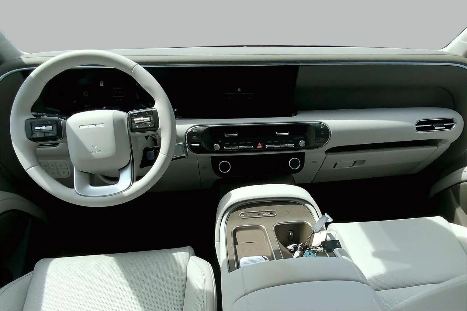 New 2026 Titan Green Hyundai SEL Premium 7P image 5