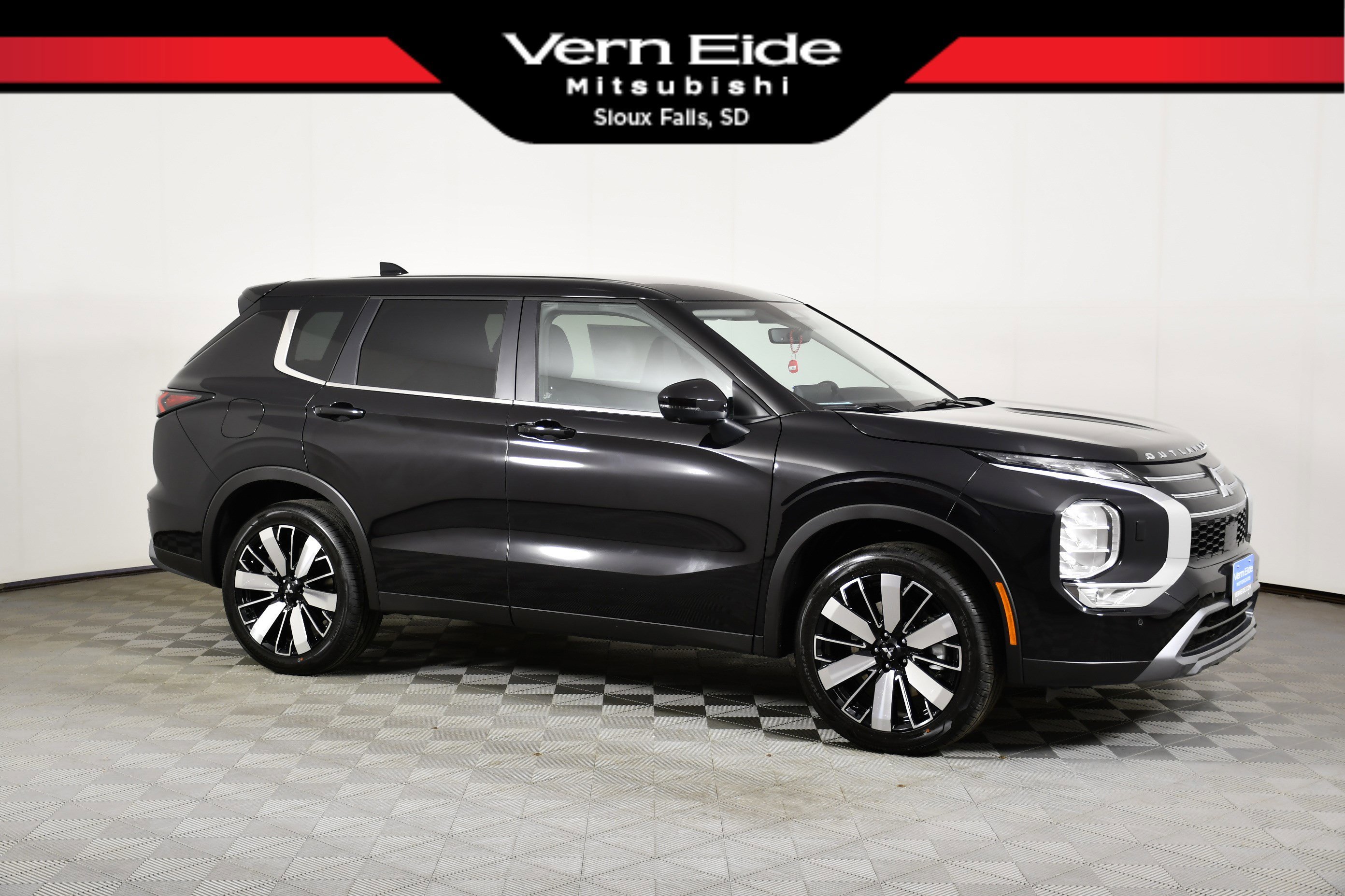 2026 Mitsubishi Outlander SE S-AWC's photo