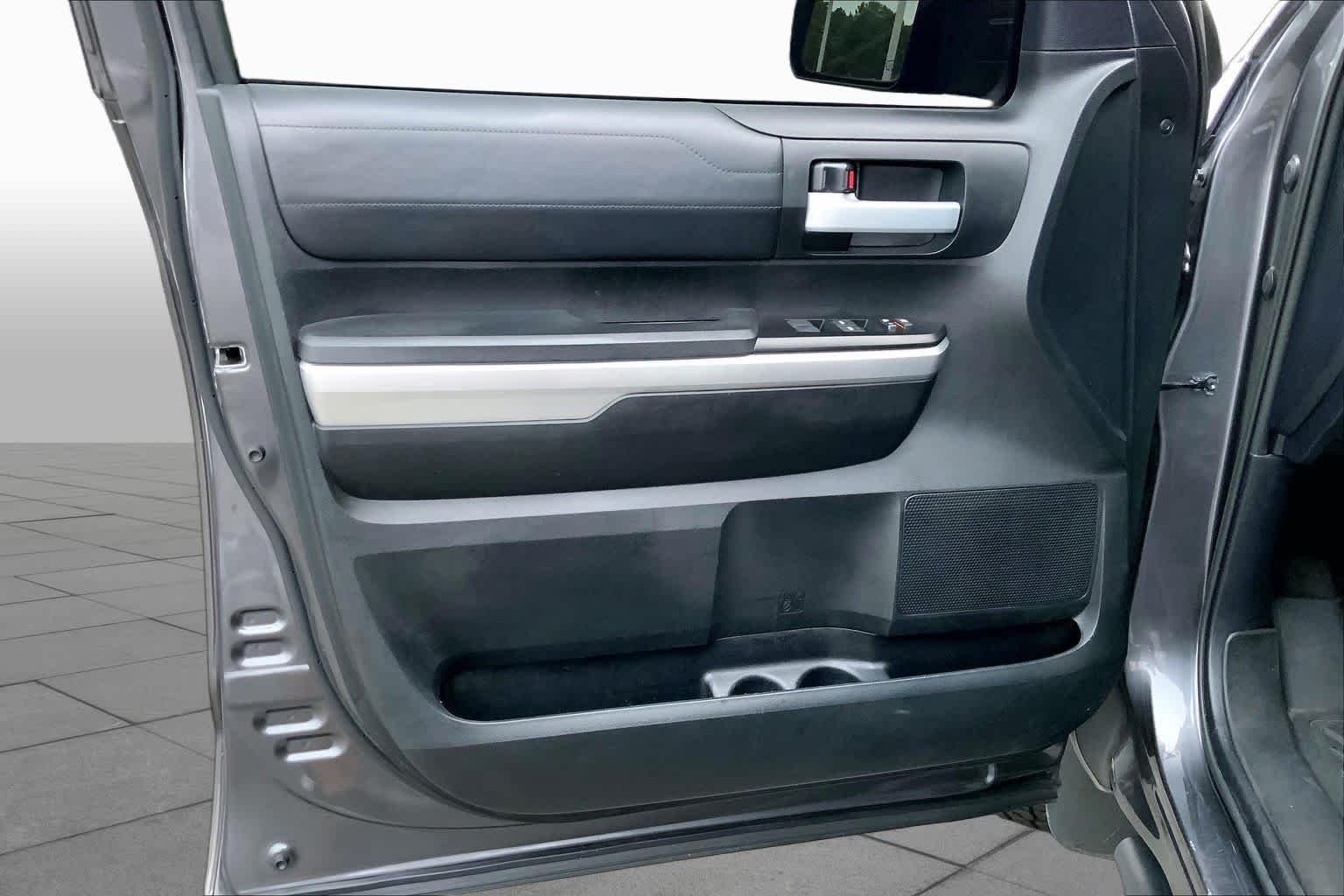 Used 2017 Magnetic Gray Metallic Toyota Limited image 19