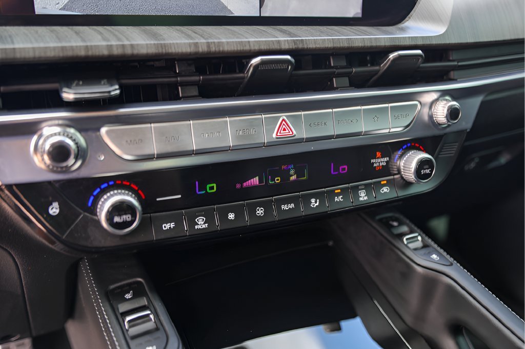 2025 Kia Telluride SX - Photo 20