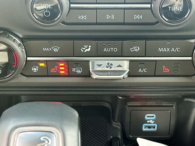 New 2025 Desert Sand Ford Outer Banks image 54