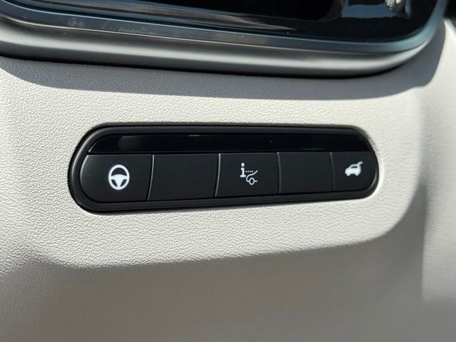 New 2027 2T RAD WHT INFINITI Autograph AWD image 26