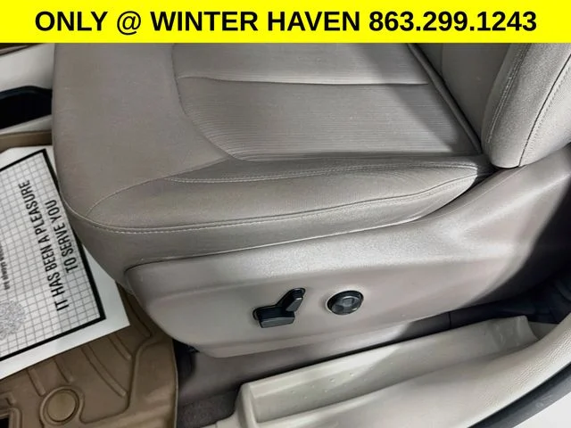 Used 2020 White Chrysler Touring image 18
