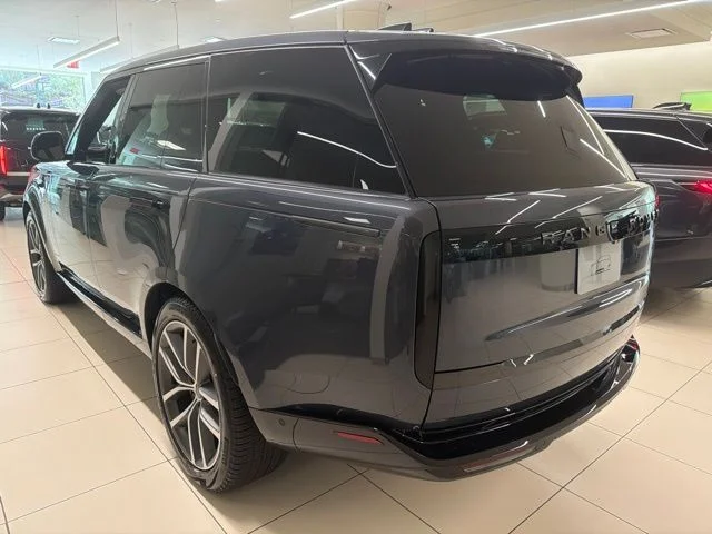 New 2026 Blue Land Rover SE image 2