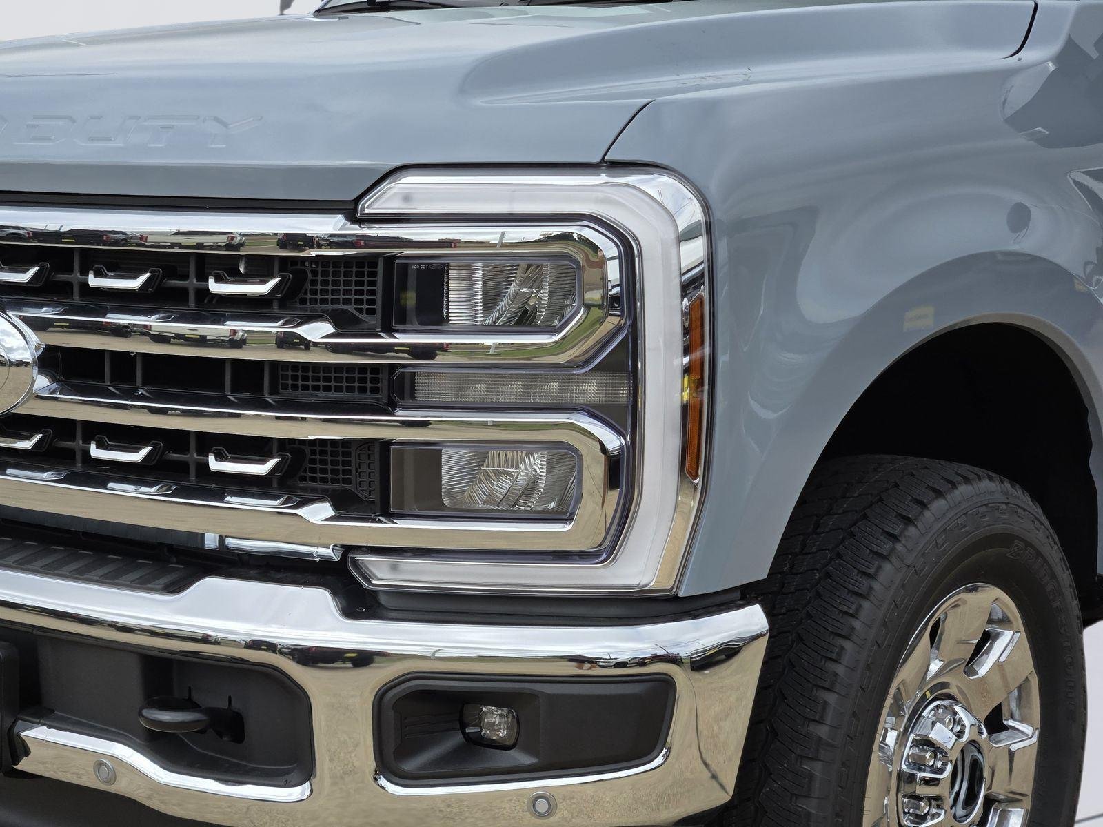 New 2026 Glacier Gray Metallic Tri-Coat Ford F-250® Lariat® image 5