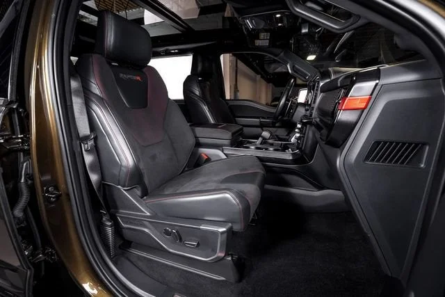 Used 2024 Shelter Green Ford Raptor image 54