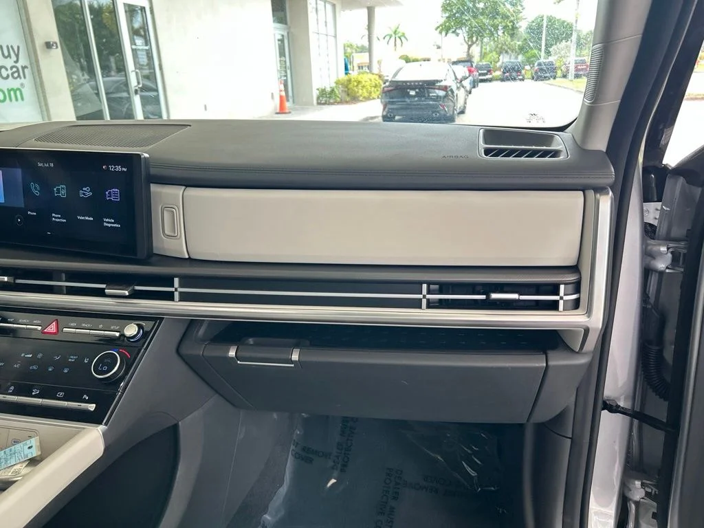 Used 2026 Silver Hyundai SEL image 25