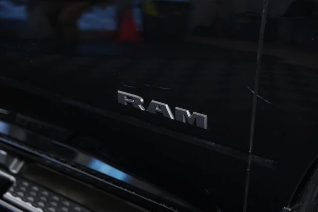 New 2026 Diamond Black Crystal Pearl-Coat Exterior Paint RAM Big Horn image 46