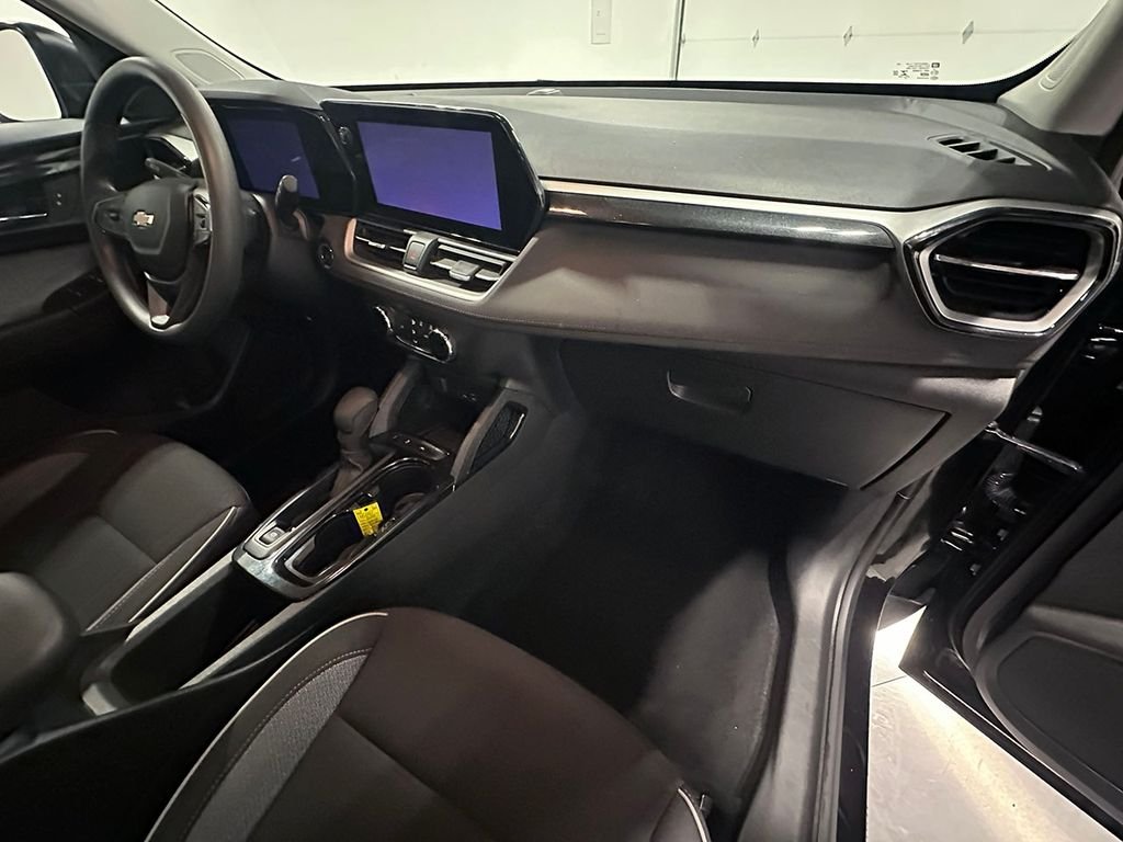 Used 2024 Black Chevrolet LS image 25