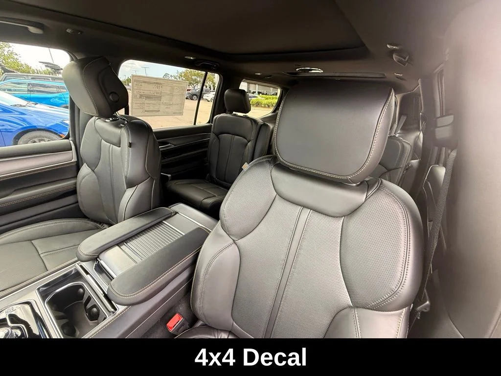 New 2026 Bright White Clear-Coat Exterior Paint Jeep 85th Anniversary Edition image 23
