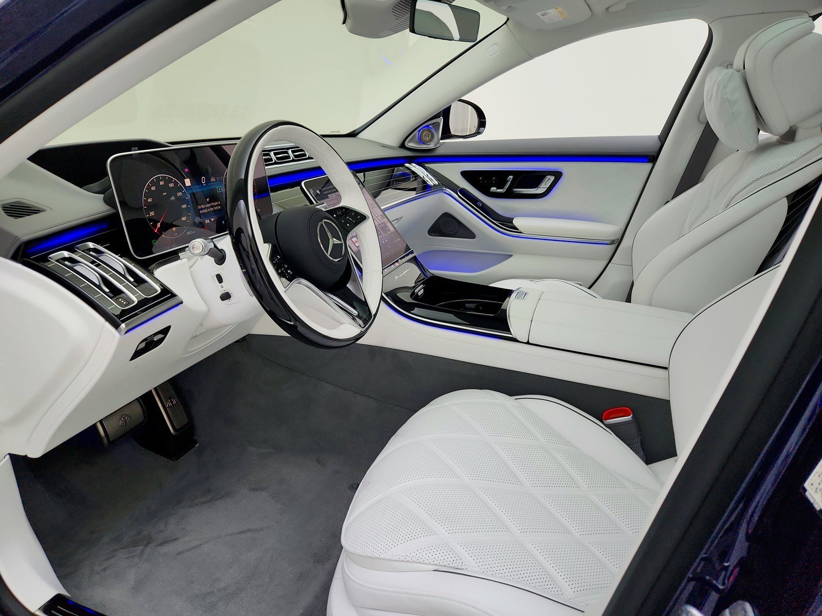 New 2026 MANUFAKTUR Mystic Blue Metallic Mercedes-Benz Maybach S 580 4MATIC® Sedan image 40