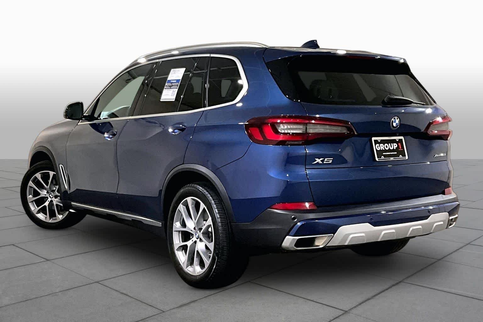 Certified Used 2023 Phytonic Blue Metallic BMW xDrive40i image 11