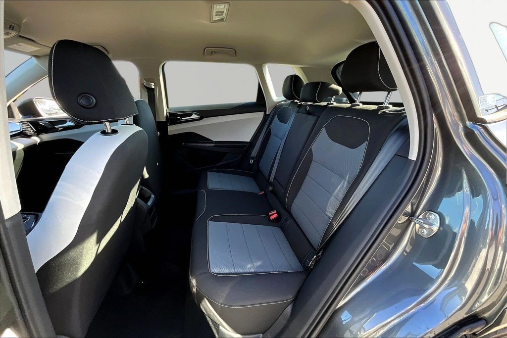 New 2027 Gray Volkswagen 1.5T S image 20