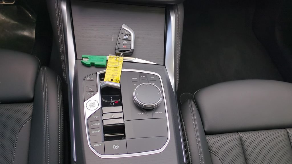 New 2026 Mineral White Metallic BMW 430i image 25