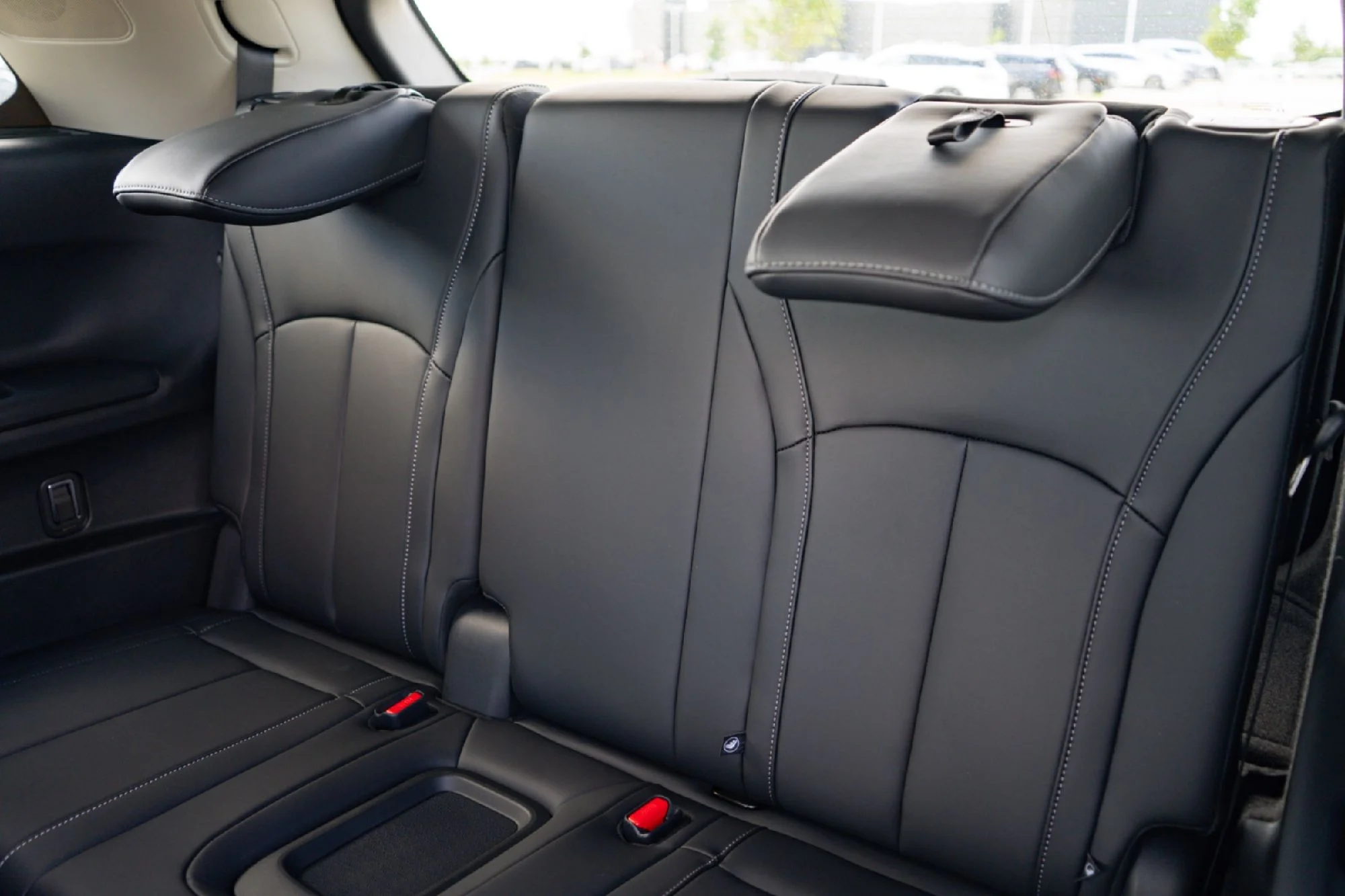 New 2027 HARBOR GRAY INFINITI Luxe FWD image 25