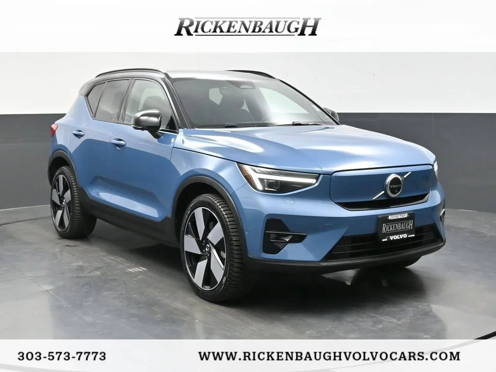 2023 Volvo XC40