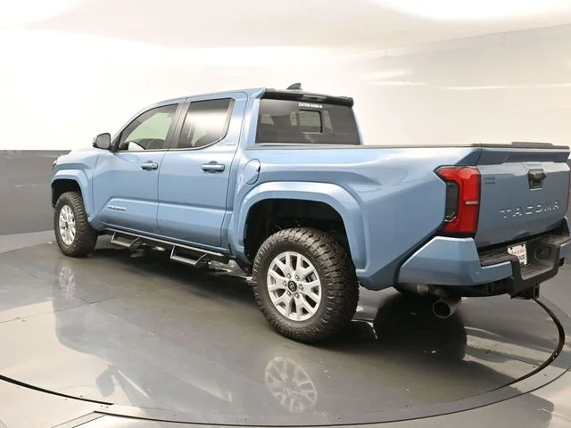 Used 2026 Blue Toyota SR5 image 5