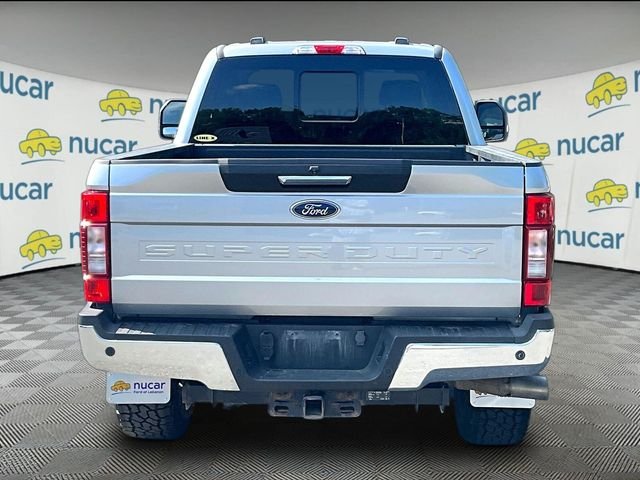 Used 2022 Silver Ford XLT image 4