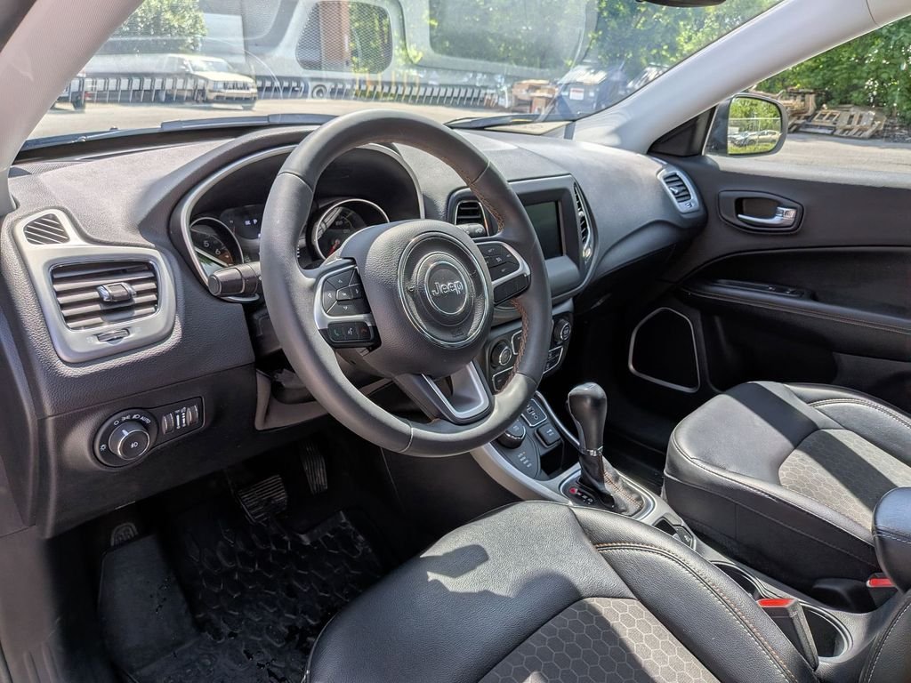 Used 2021 Blue Jeep Latitude image 12