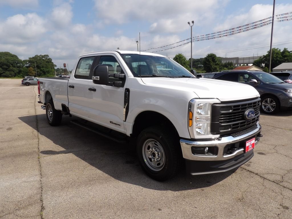 New 2026 Oxford White Ford F-250® XL image 1