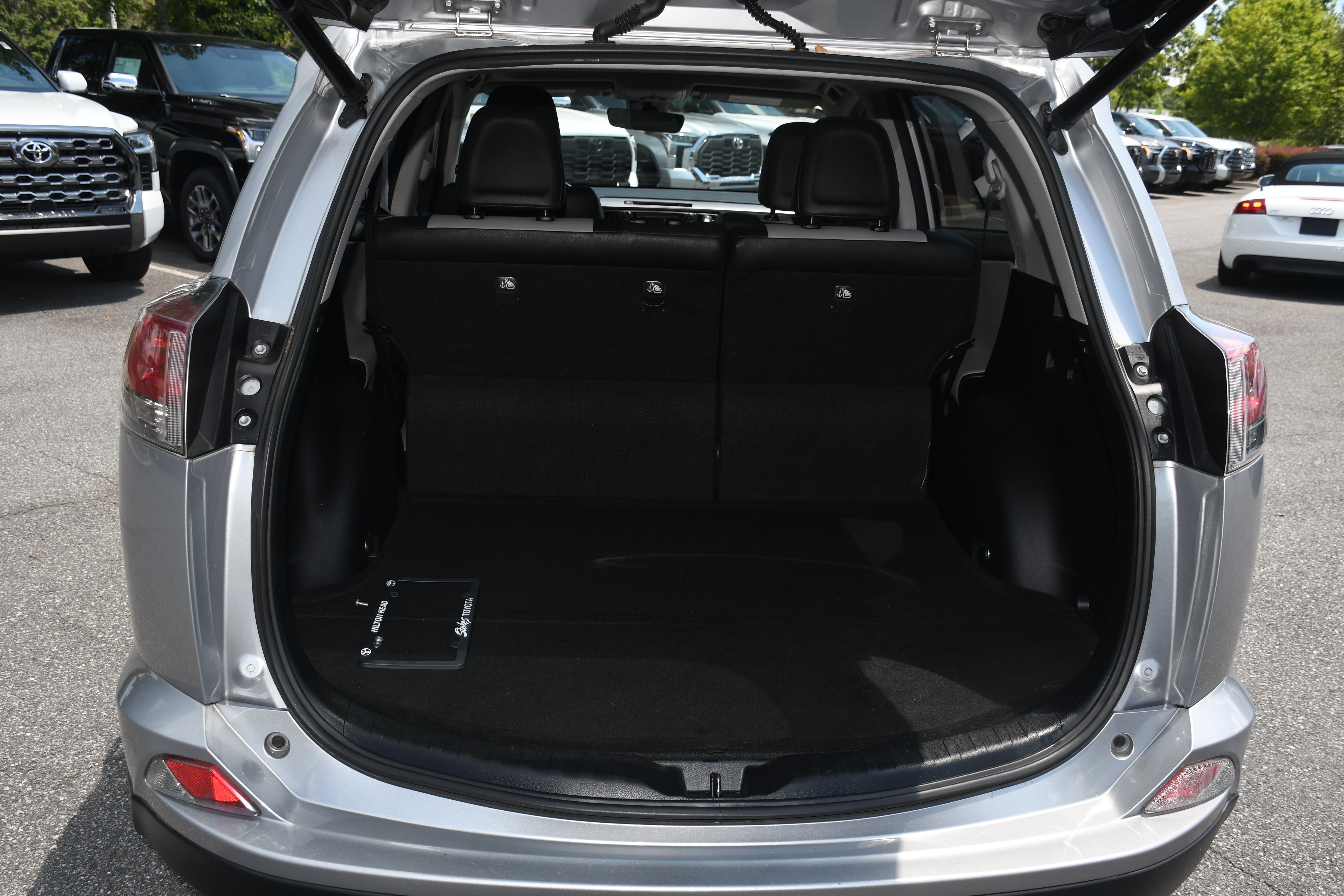 Used 2018 Silver Toyota Limited image 18