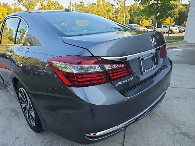 Used 2017 Gray Honda EX-L image 30