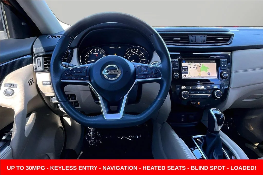 Used 2017 Orange Nissan SL image 8
